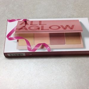 Clinique Aglow palette